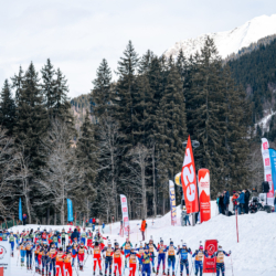 Samse National Tour n°5,LES CONTAMINES, FRANCE - JANUARY 25: LEONIE JEANNIER of FRA, LISA SIBERCHICOT of FRA, LOU ANNE DUPONT BALLET BAZ of FRA, STADIUM January 25, 2026 in Les Contamines, France. (Photo by Rodriguez Alexis / @Aleiks_photo)