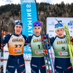 Samse National Tour n°5,LES CONTAMINES, FRANCE - JANUARY 25: EDGAR GENY of FRA, THEO GUIRAUD-POILLOT of FRA, ANTONIN DELSOL of FRA January 25, 2026 in Les Contamines, France. (Photo by Rodriguez Alexis / @Aleiks_photo)